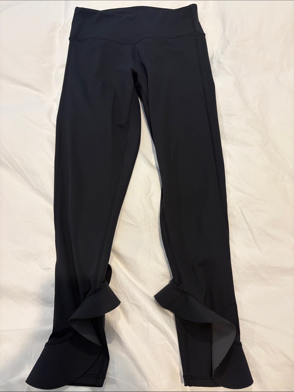 Urban Savage ruffle athleisure in black size Small - Picture 5 of 5